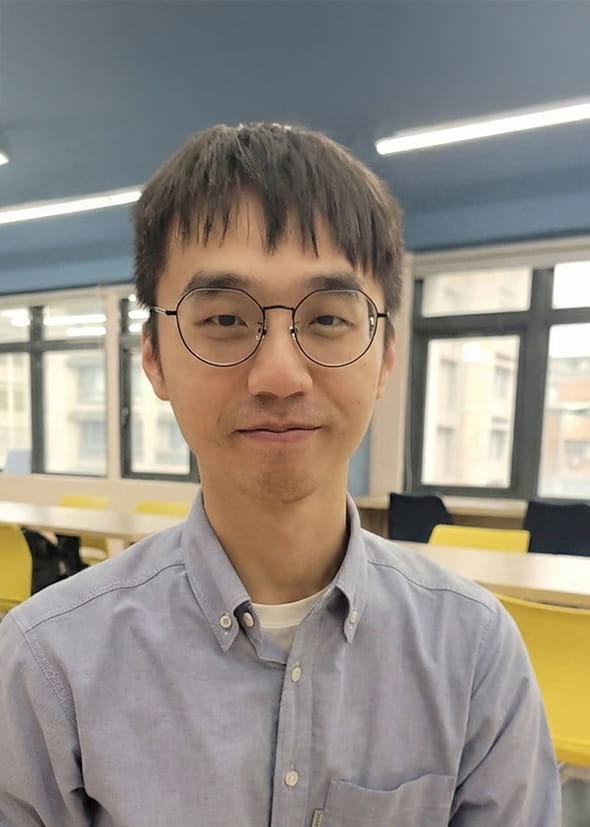 Huang, Yi-Hsuan 黃翊軒 台灣 臺北市數位實驗高級中等學校專任教師 Teacher, Taipei Digital Experimental High School