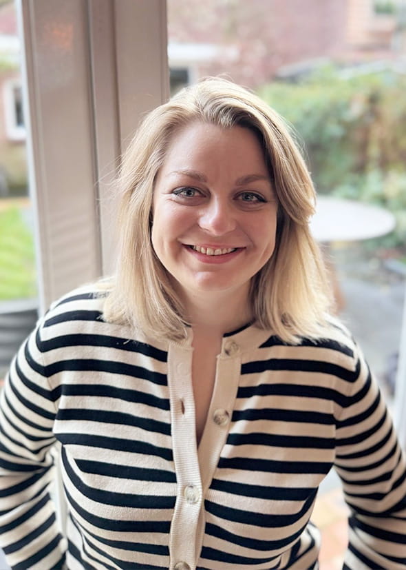 Evelien Spek 荷蘭 Soa Aids Nederland 資深專員 Senior Project Officer, Soa Aids Nederland